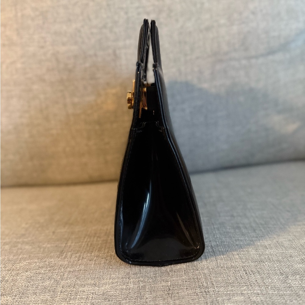 Ferragamo Wanda Mini in Black - Picture 9 of 15